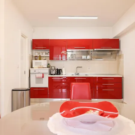Apartment M&d *