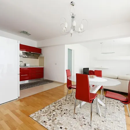 Apartment M&d *