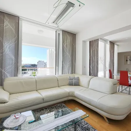 Apartman M&d Zára